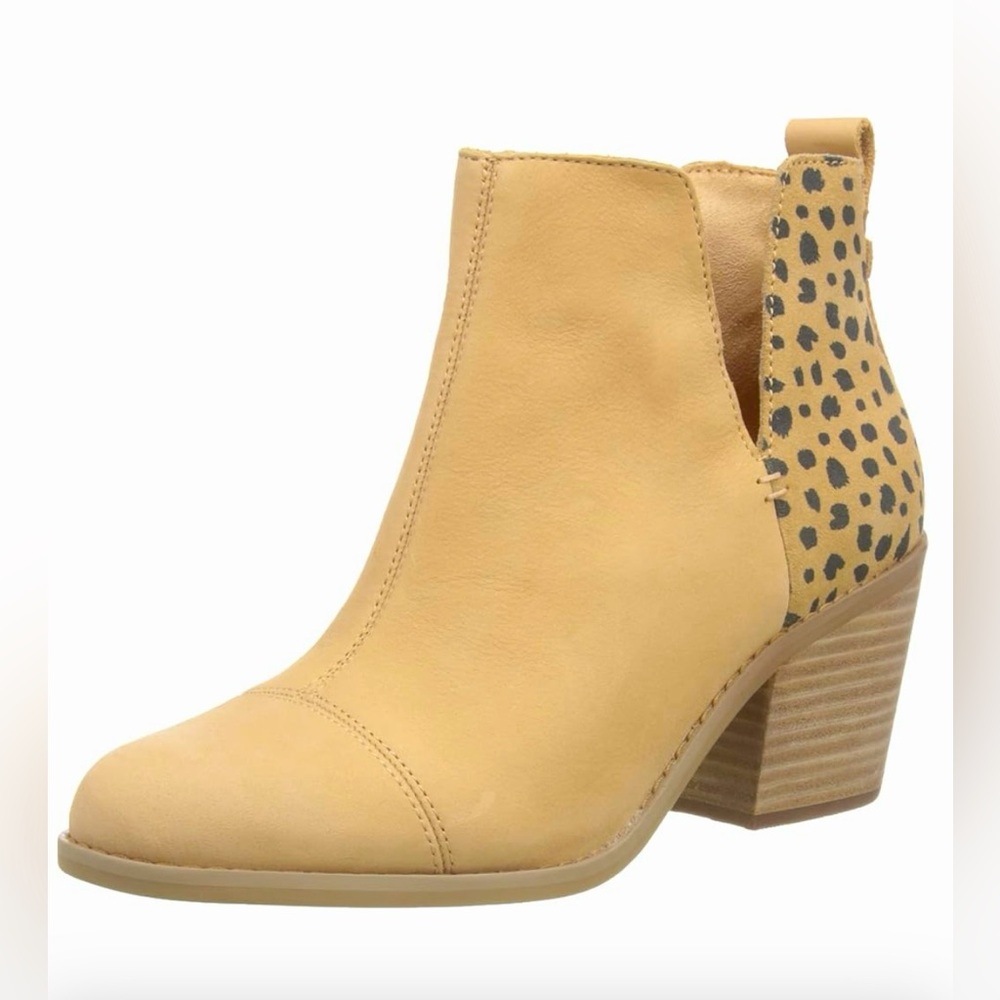 ⭐️3 for $15-Toms Everly Cutout Fashion Boot